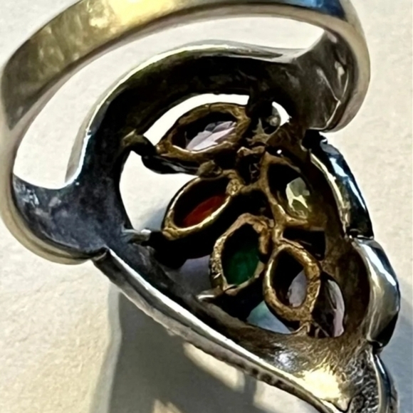 Sterling silver Marcasite ring with various colored stones - Picture 2 of 6